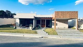 FACHADA 02